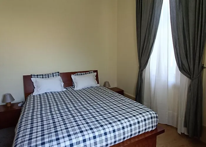 Guest house Monsanto 2*